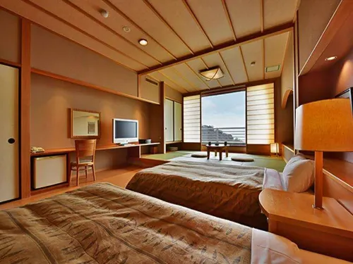 Tenku Kaiyu No Yado Suehiro