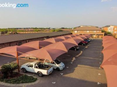 Rudman Townhouses - Family Apartment