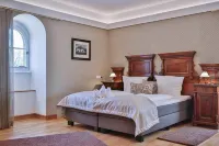 Hotel Villa Altenburg Отели в г. Пёснек