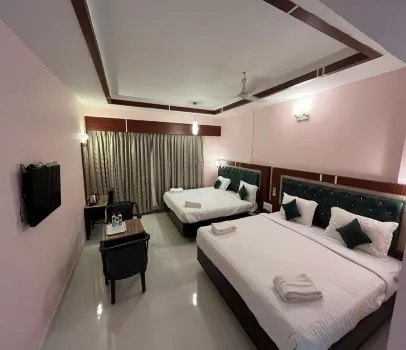 Daffodil Inn Hotels near Manakkudi Bus Stop