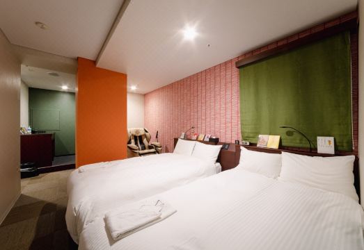 4. 북 호텔 진보초..