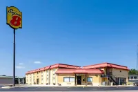 Super 8 by Wyndham Clinton Hotels in Clinton