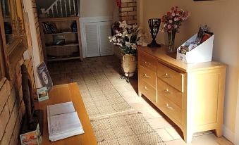The Brambles B&B - Housity