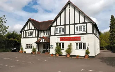 Haigs Hotel فنادق في Balsall Common