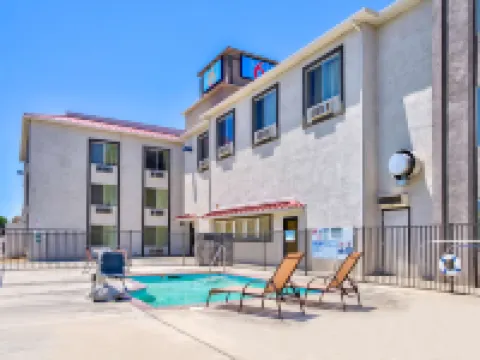 Motel 6 - Hesperia, CA - West Main Street - I-15 Hotels in Hesperia