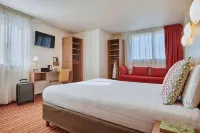Hotel Campanile Paris 12 Bercy Village Hotel dekat Parc de Bercy