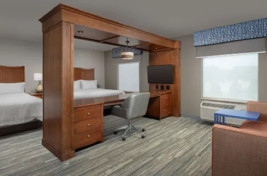 霍利斯普林斯歡朋套房酒店 霍利斯普林斯酒店