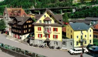 Hotel Sternen Bed and Breakfast Hotels near Teufelsbrucke
