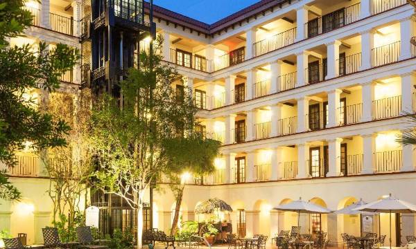 Estancia del Norte San Antonio, Tapestry Collection by Hilton