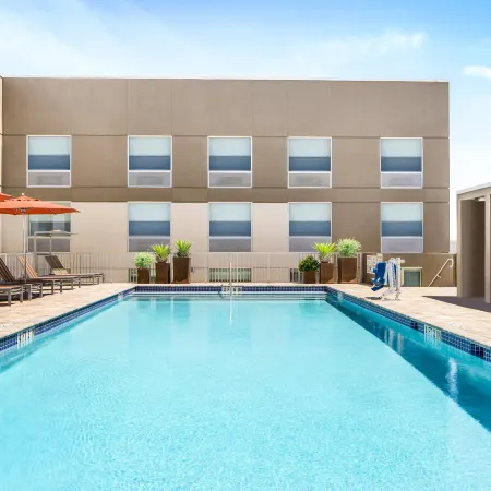 Holiday Inn Express FT. LAUDERDALE CRUISE-AIRPORT by IHG