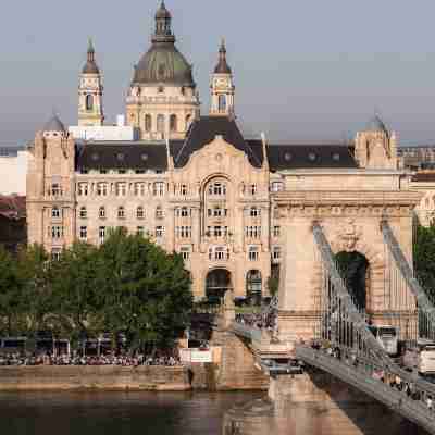 Four Seasons Hotel Gresham Palace Budapest Hotel Exterior