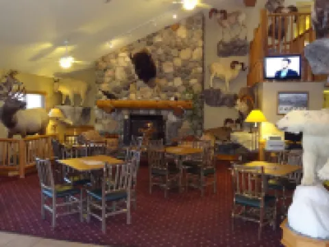 AmericInn by Wyndham Cody コーディのホテル