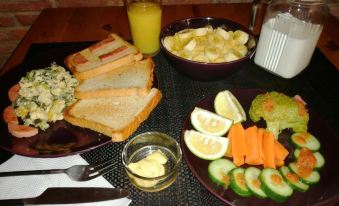Santo Domingo Bed and Breakfast - Housity