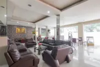 Hotel Marina Hotels in Bontoala
