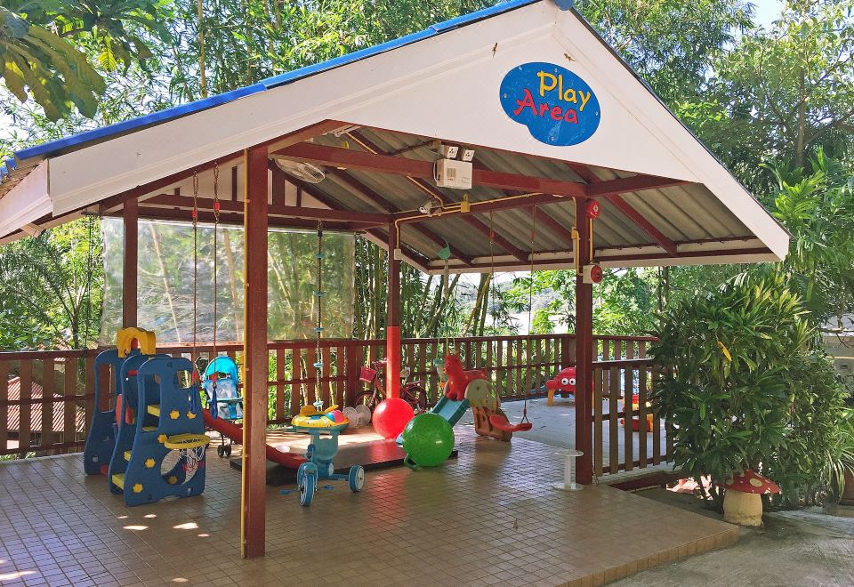 코 막 부리 헛 네추럴 리조트의 객실 내부