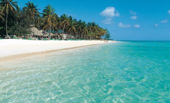 Las Terrazas Condo Punta Cana Beach - Los Corales Village