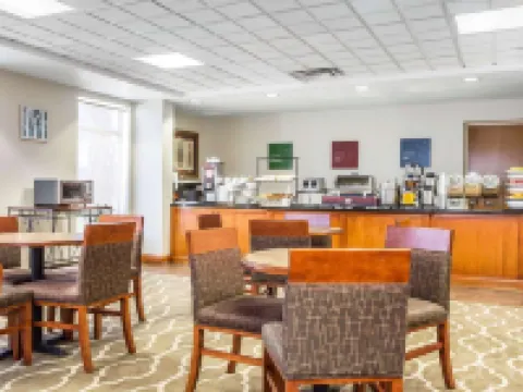 Comfort Inn & Suites Walterboro I-95 Hotéis em Colleton County
