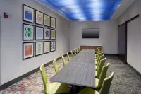 Holiday Inn Express & Suites Cincinnati North - Liberty Way Hotels in Liberty Township