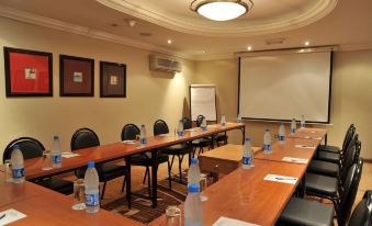 Park Inn by Radisson Serviced Apartments, Lagos VI