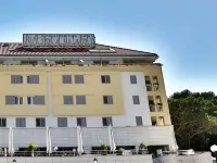 Aparthotel Miramare Các khách sạn ở Makarska