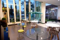 Tropical Point Hotel Syariah Hotels in Mandonga