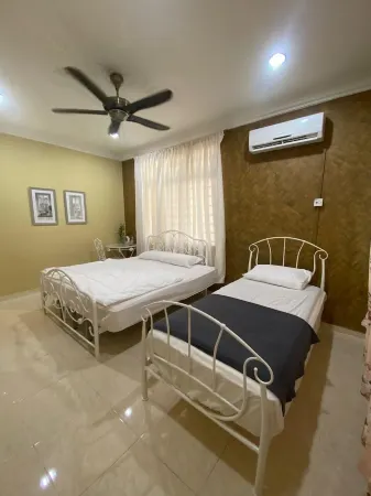 Aam Hotel