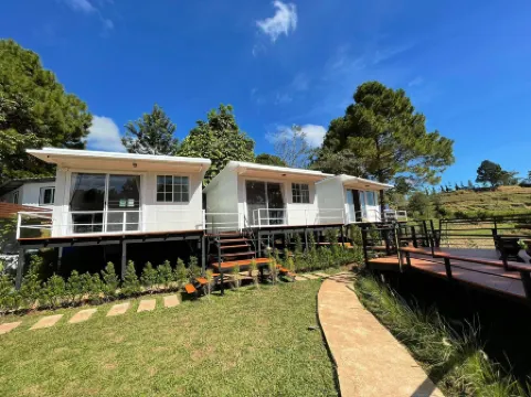 White House Отели рядом с достопримечательностью «Samakeejit Boontham Bureau of Monks»