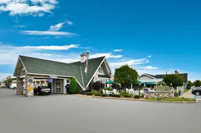 Best Western Plus Plattsburgh Hotels near Jackson & Callie