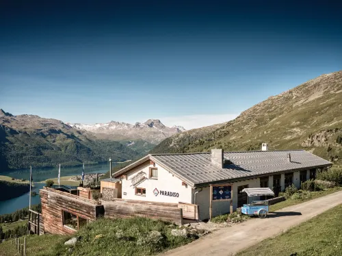 巴德呂特宮飯店