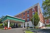 Hampton Inn & Suites Rockville Centre Hotels near Island Labs @ Westbury