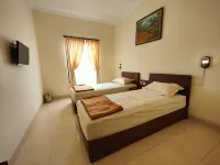 Adiputra Guesthouse 2