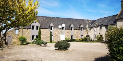 Logis Hôtel la Grassinais Saint-Malo Hotels in Saint-Jouan-des-Guérets