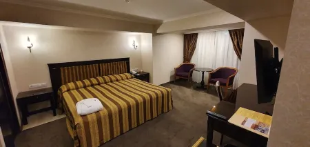 Grand Mir Hotel