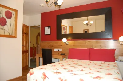 FlyOver Bed and Breakfast Hotels in Балймун