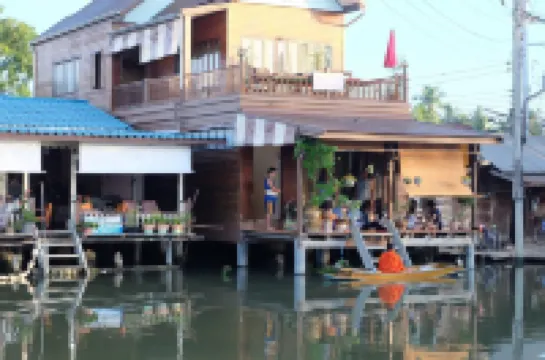 安葩窪班皮圖瑪塔旅館