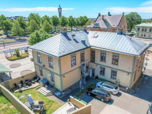 Jarnvagshotellet B& B I Skara