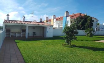 Baluarte Citadino-Baleal Beach Lodge