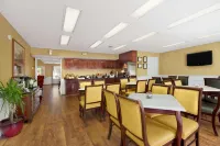 Baymont by Wyndham Kingsland - breakfast