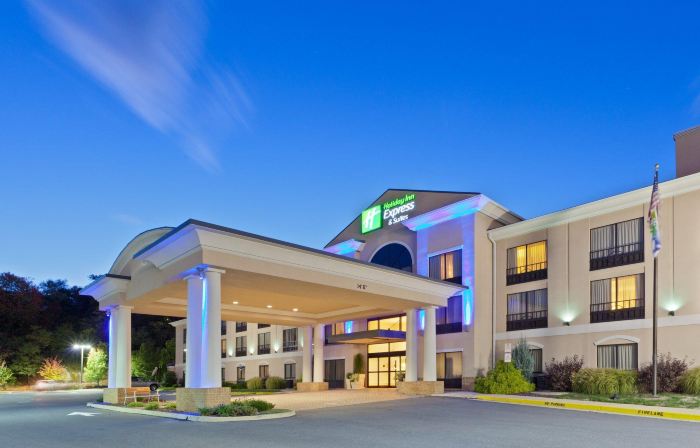Holiday Inn Express & Suites WINCHESTER by IHG