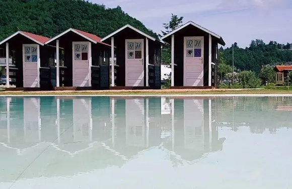 瑞萊斯黑馬酒店