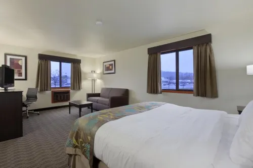 Baymont by Wyndham Eau Claire WI Hotels in Seymour