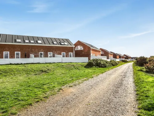 "Maarit" - 2.3km from the Sea