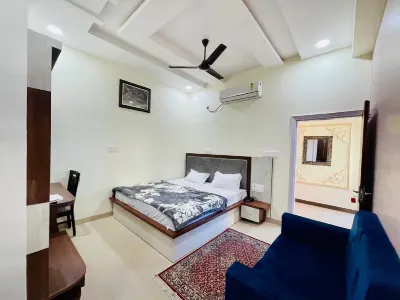 Hotel MJ Royale