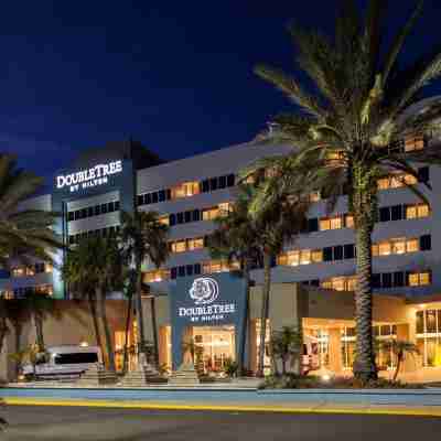 DoubleTree by Hilton Hotel Jacksonville Airport Hotel Exterior