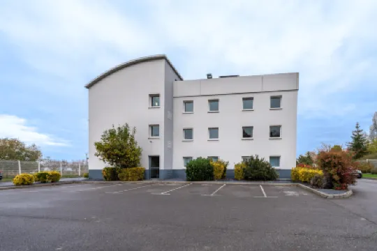 B&B Hotel Beauvais Hotels near Elispace