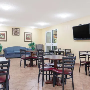 Days Inn by Wyndham Faribault