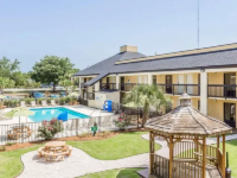 クオリティ イン マウント プレザント - チャールストン マウント・プレザントのホテル