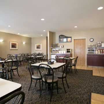 Days Inn by Wyndham Moose Jaw
