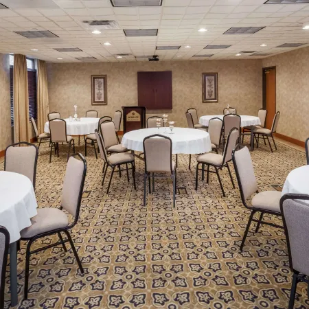 Wingate by Wyndham Peoria