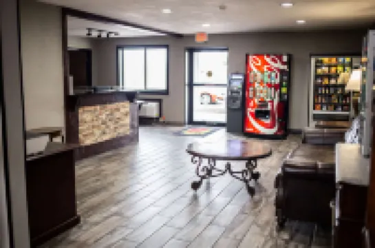 Super 8 by Wyndham Poplar Bluff Missouri Hotels in Poplar Bluff